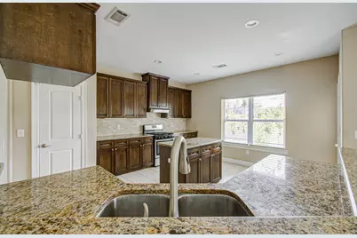 406 Elm Lake Drive, Houston, TX 77336 - Photo 10