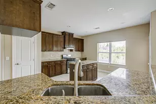 406 Elm Lake Dr, Houston, TX 77336 - Photo 10