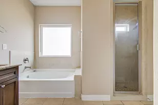 406 Elm Lake Dr, Houston, TX 77336 - Photo 20