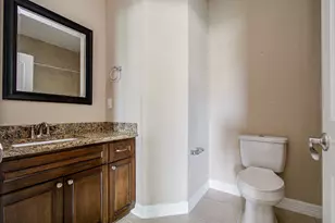 406 Elm Lake Dr, Houston, TX 77336 - Photo 6