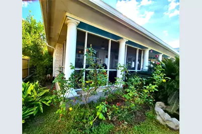 1022 Avenue A 1/2, Dickinson, TX 77539 - Photo 6