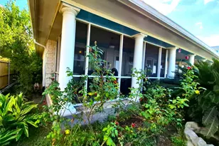 1022 Ave A 1/2, Dickinson, TX 77539 - Photo 6