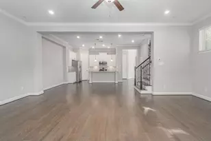 1130 Shepherd Oaks Dr, Houston, TX 77018 - Photo 6