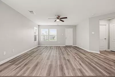 1136 Littleton Court, Conroe, TX 77304 - Photo 8