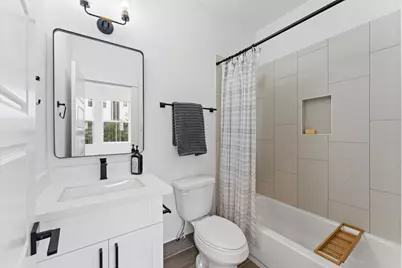 8303 Springwood Creek Lane, Houston, TX 77055 - Photo 10