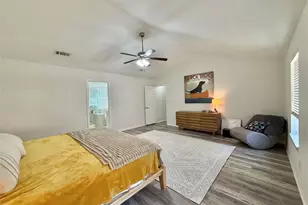 2 Twin Feather Pl, The Woodlands, TX 77381 - Photo 32