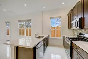 2133 Naomi St, Houston, TX 77054 - Photo 4