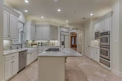 94 E Bracebridge Circle, The Woodlands, TX 77382 - Photo 14