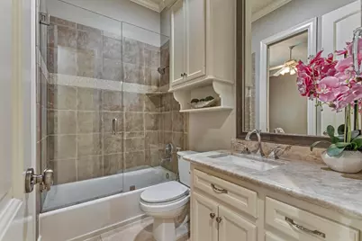 94 E Bracebridge Circle, The Woodlands, TX 77382 - Photo 30