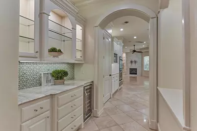 94 E Bracebridge Circle, The Woodlands, TX 77382 - Photo 16