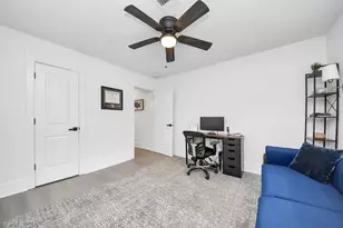 7003 Darien St, Houston, TX 77028 - Photo 32