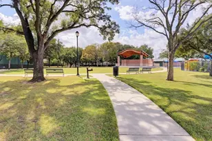 5237 Maple St, Bellaire, TX 77401 - Photo 18