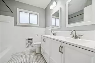 5237 Maple St, Bellaire, TX 77401 - Photo 10