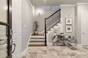306 W Saulnier St, Houston, TX 77019 - Photo 4