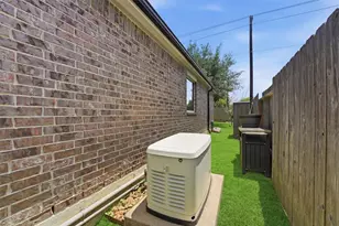 4310 Bearberry Ave, Baytown, TX 77521 - Photo 38