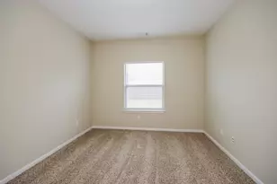 9410 Mustang Park Ct, Humble, TX 77396 - Photo 10