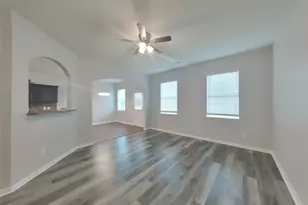 17142 Common Point Dr, Houston, TX 77090 - Photo 2