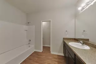 17142 Common Point Dr, Houston, TX 77090 - Photo 10