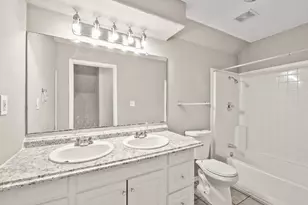 4819 Mallow St, Houston, TX 77033 - Photo 10