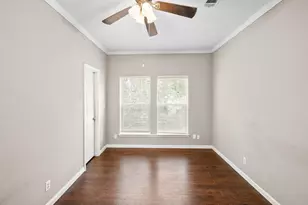 4819 Mallow St, Houston, TX 77033 - Photo 14