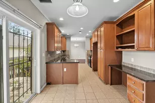 4819 Mallow St, Houston, TX 77033 - Photo 28