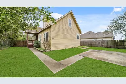 4819 Mallow Street, Houston, TX 77033 - Photo 36