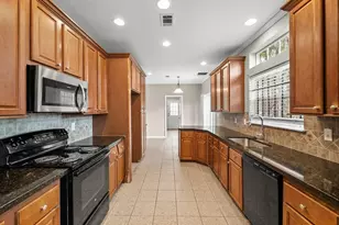 4819 Mallow St, Houston, TX 77033 - Photo 30