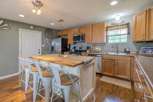 402 8th St, Van Vleck, TX 77482 - Photo 20