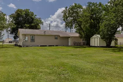 402 8th Street, Van Vleck, TX 77482 - Photo 4