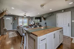 402 8th St, Van Vleck, TX 77482 - Photo 18