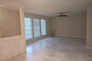 2252 Shadowdale Dr, Houston, TX 77043 - Photo 10