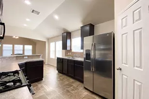 15202 Pecan Lndg Dr, Houston, TX 77090 - Photo 6