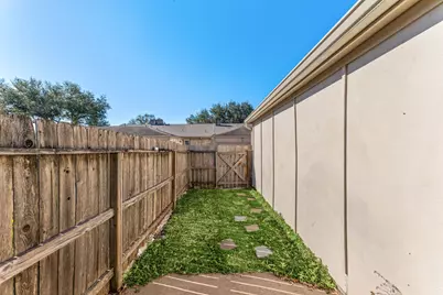 36 Pinehurst Lane, Missouri City, TX 77459 - Photo 10