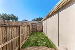 36 Pinehurst Ln, Missouri City, TX 77459 - Photo 10