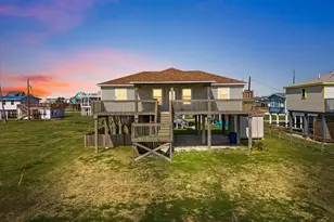 1206 Middle Dr W, Freeport, TX 77541 - Photo 4