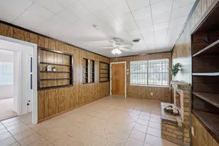 4018 Darlinghurst Dr, Houston, TX 77045 - Photo 8