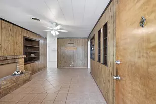 4018 Darlinghurst Dr, Houston, TX 77045 - Photo 4