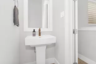 7707 Nasser Ln, Houston, TX 77055 - Photo 18
