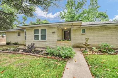 115 Southern Oaks Drive, Lake Jackson, TX 77566 - Photo 2
