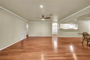 115 Southern Oaks Dr, Lake Jackson, TX 77566 - Photo 20