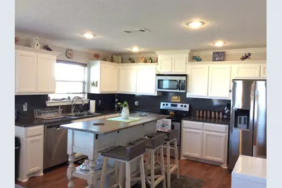 915 Sandollar, Crystal Beach, TX 77650 - Photo 18