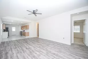 6306 Spruce Manor Ln, Houston, TX 77085 - Photo 6