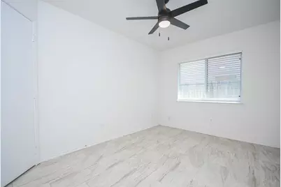 6306 Spruce Manor Lane, Houston, TX 77085 - Photo 20