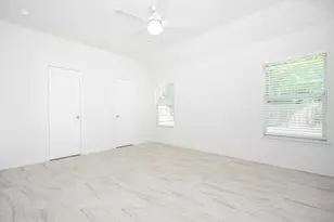 6306 Spruce Manor Ln, Houston, TX 77085 - Photo 14