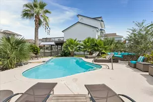 1330 Coral Way, Tiki Island, TX 77554 - Photo 26