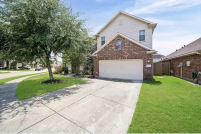 9803 Lynnrose Springs Drive, Tomball, TX 77375 - Photo 2