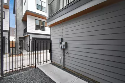 2335 Eagle St, Houston, TX 77004 - Photo 2
