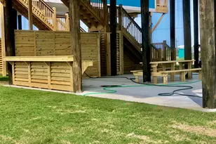 980 Bay St, Gilchrist, TX 77617 - Photo 6