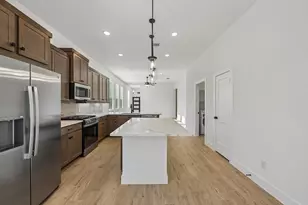 12802 Meadow Wind Wy, Conroe, TX 77302 - Photo 4