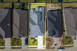 19314 Belmont Stakes Wy, Tomball, TX 77377 - Photo 2